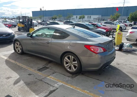 2012 Hyundai Genesis 3.8 Grand Touring z USA, uszkodzony, nr VIN KMHHU6KH5CU065562